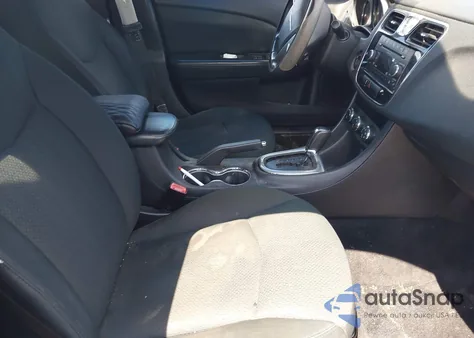 2011 Chrysler 200 Touring из США, поврежденный, VIN 1C3BC1FB6BN619016